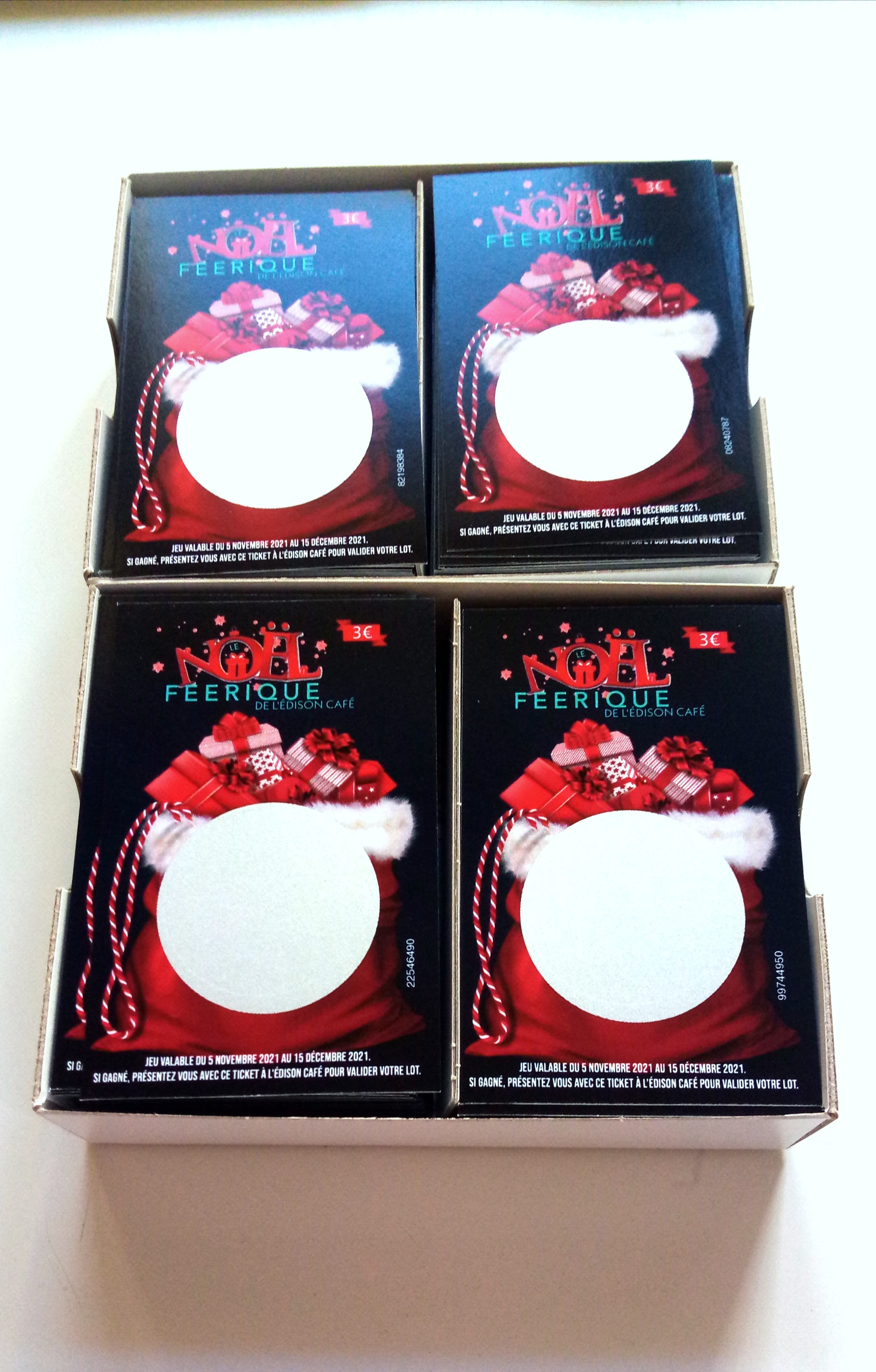 O período festivo pode ser o momento ideal para as empresas organizarem um seminário. Seja para aliviar a pressão, oferecer um momento mais relaxado para seus colaboradores ou simplesmente fazer uma marca, o seminário empresarial tem a vantagem de estreitar os laços. Quando usado estrategicamente, o bilhete raspável pode ser um verdadeiro trunfo durante o seu seminário empresarial de fim de ano.